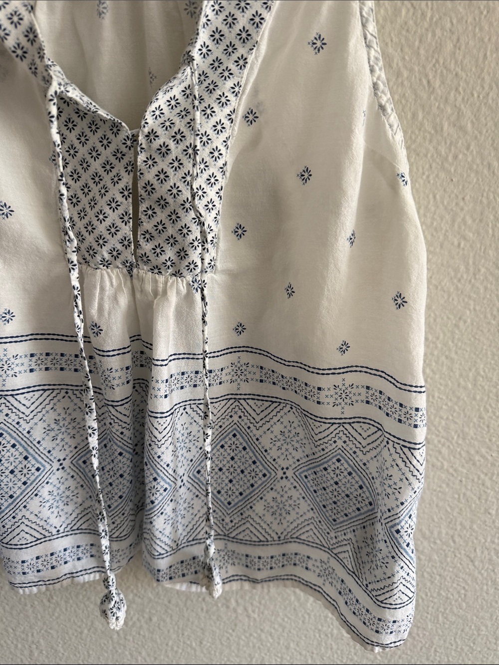 White Racberback Patterned Boho Tank Top - Picture 3 of 5